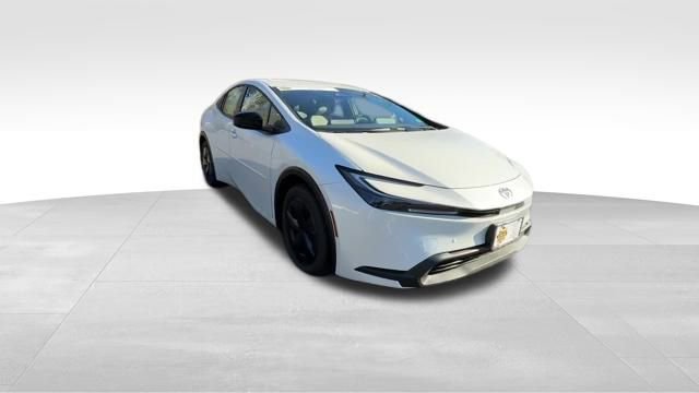 New 2026 Toyota Prius LE image 10