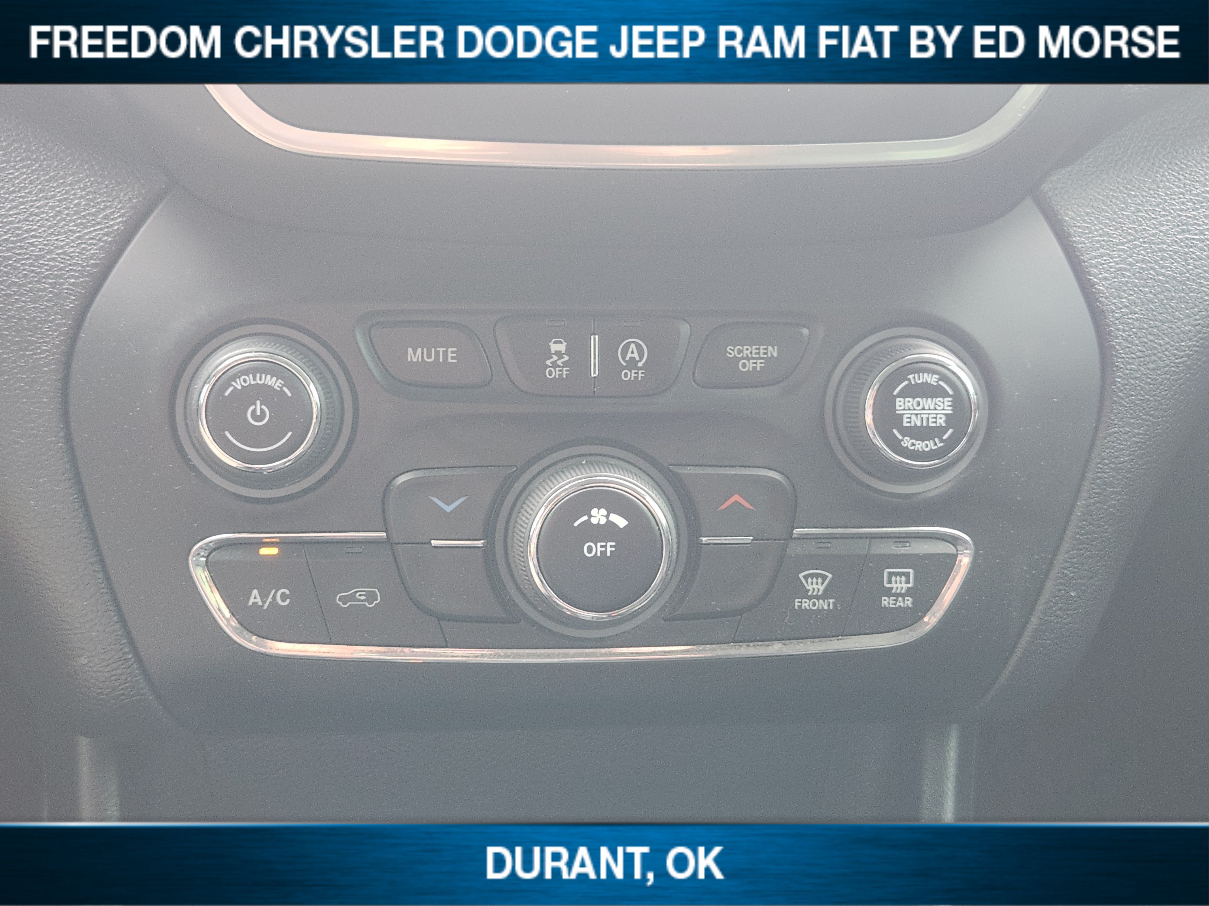 Used 2022 Jeep Cherokee Latitude AWD/4WD image 14