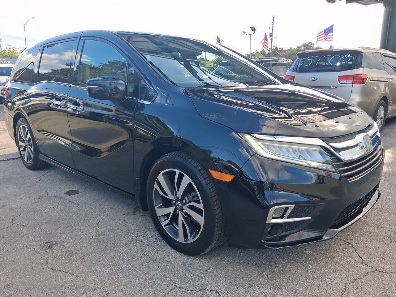 Used 2019 Honda Odyssey Elite image 7