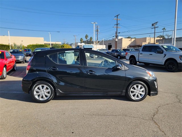 Used 2017 Toyota Prius C Two image 3