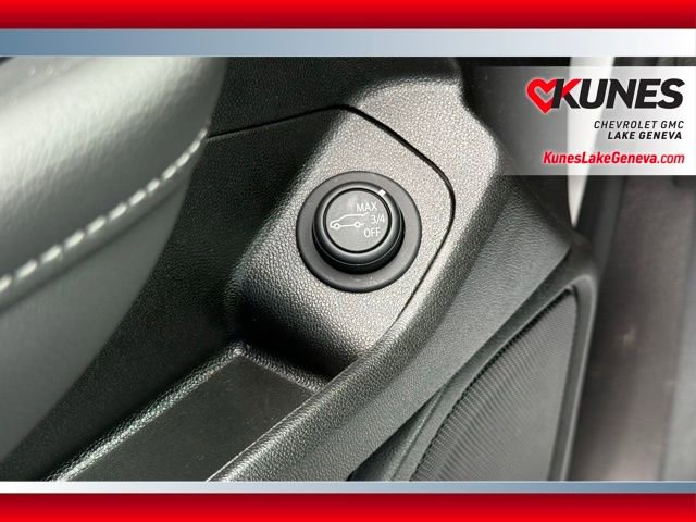 Used 2024 GMC Terrain SLT AWD/4WD image 40