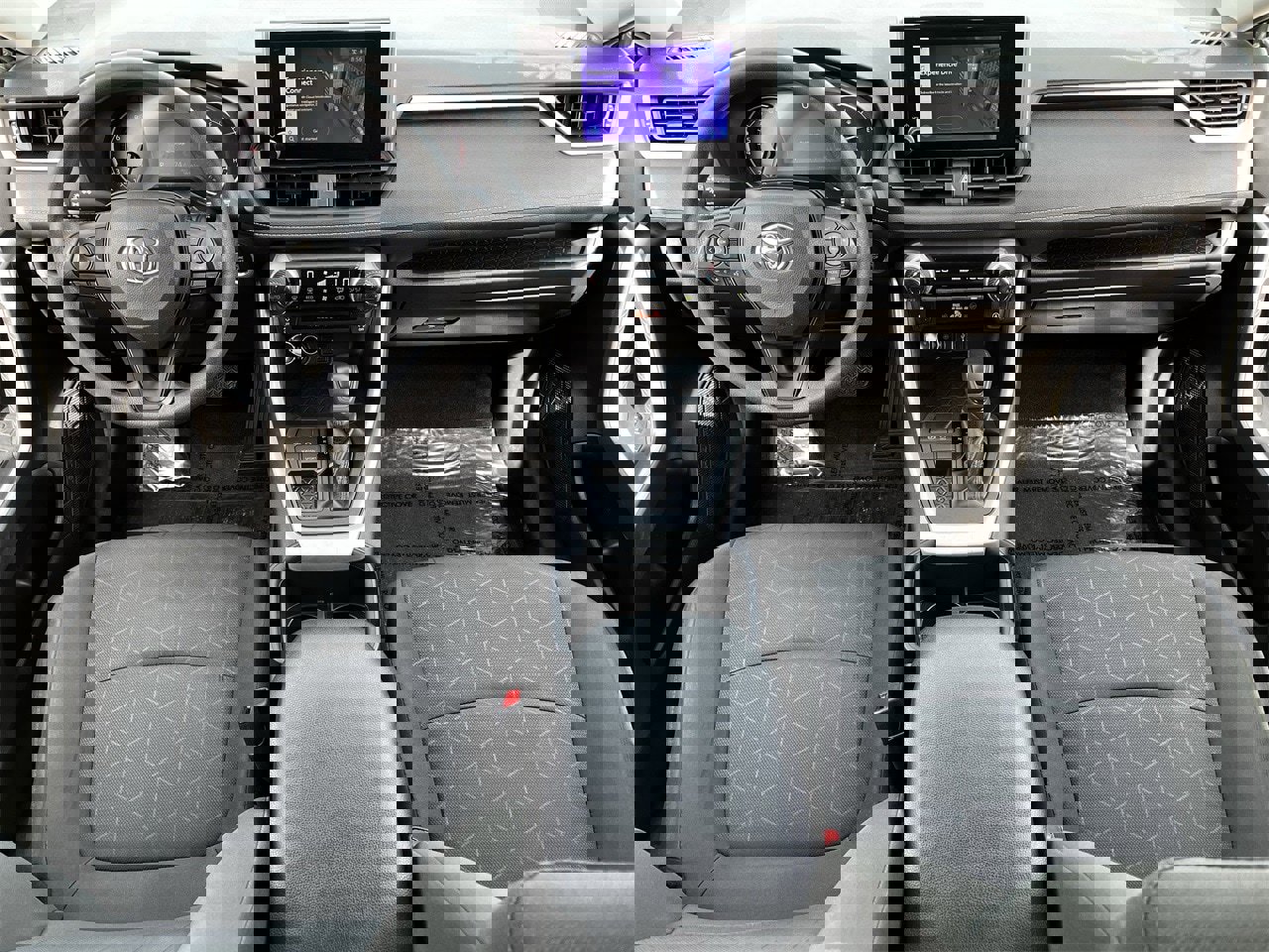 Used 2024 Toyota RAV4 XLE image 9