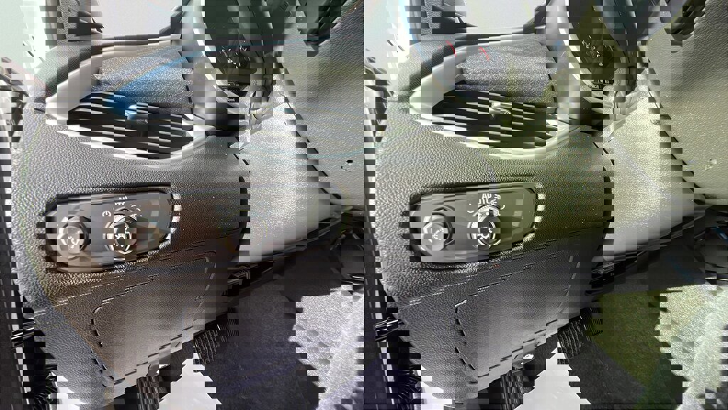 Used 2024 Chevrolet Malibu LT image 15