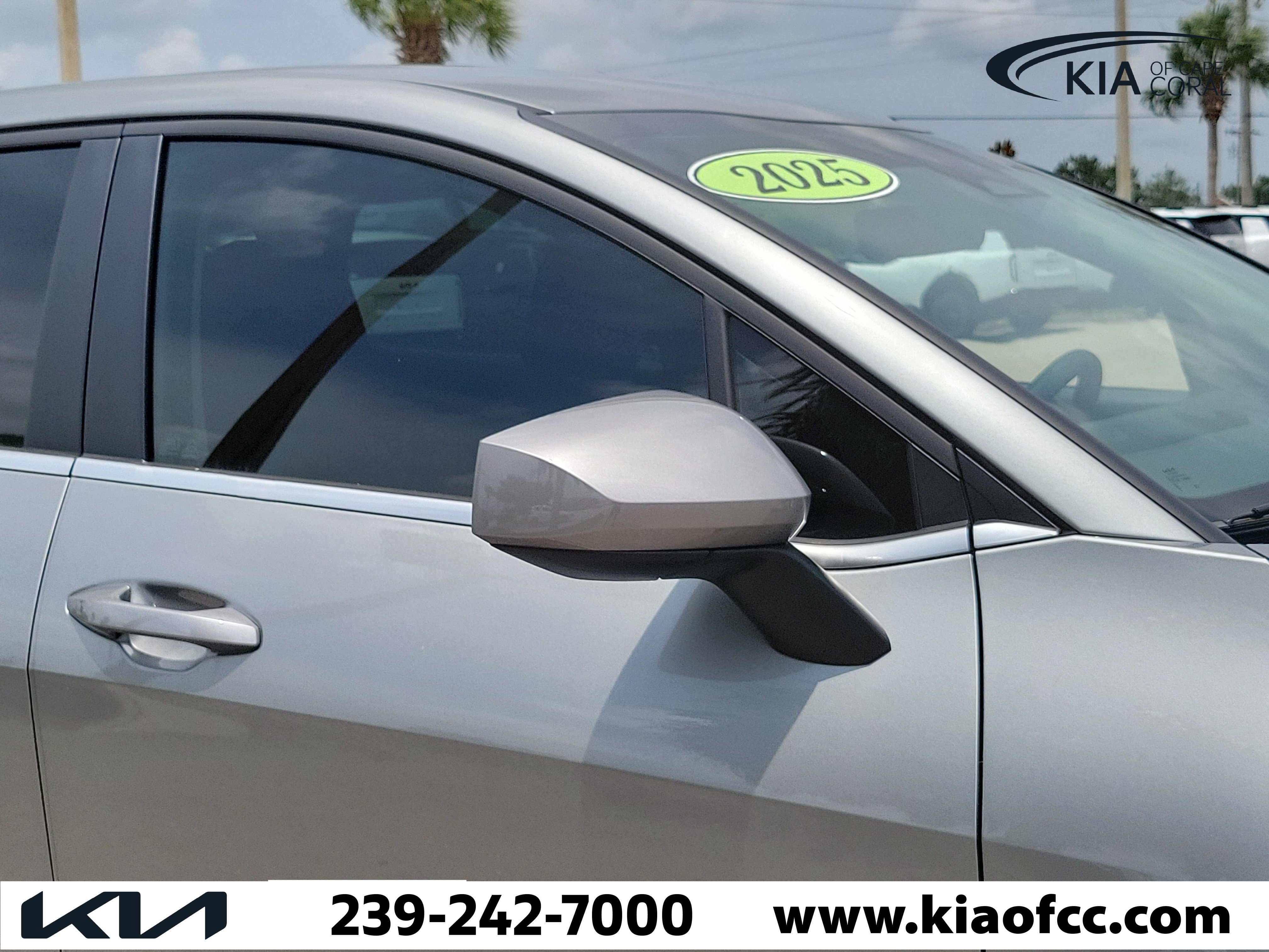 Used 2025 Kia Sportage LX AWD/4WD image 8