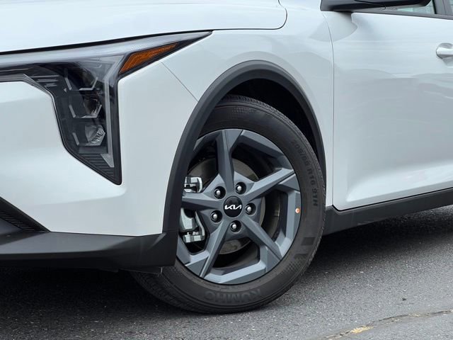 Certified 2025 Kia K4 FWD image 2