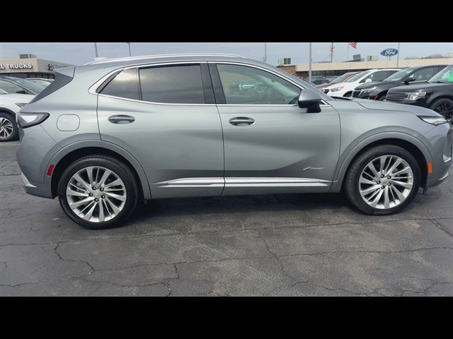 Used 2024 Buick Envision Avenir image 9