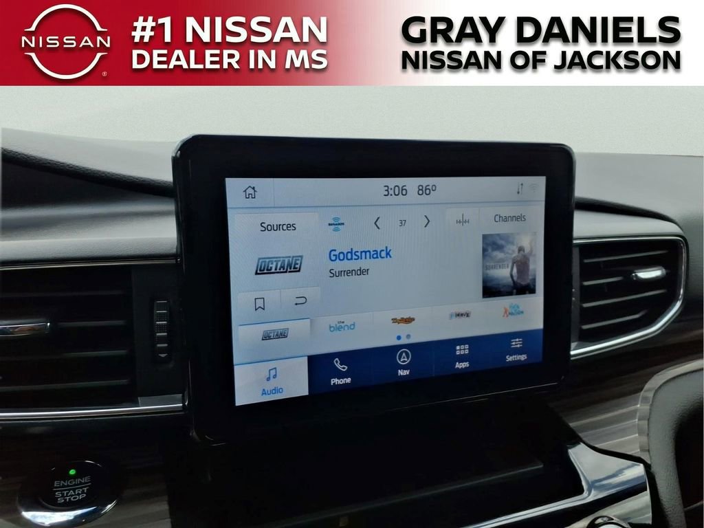 Used 2021 Ford Explorer Limited w/ Equipment Group 301A RWD image 17