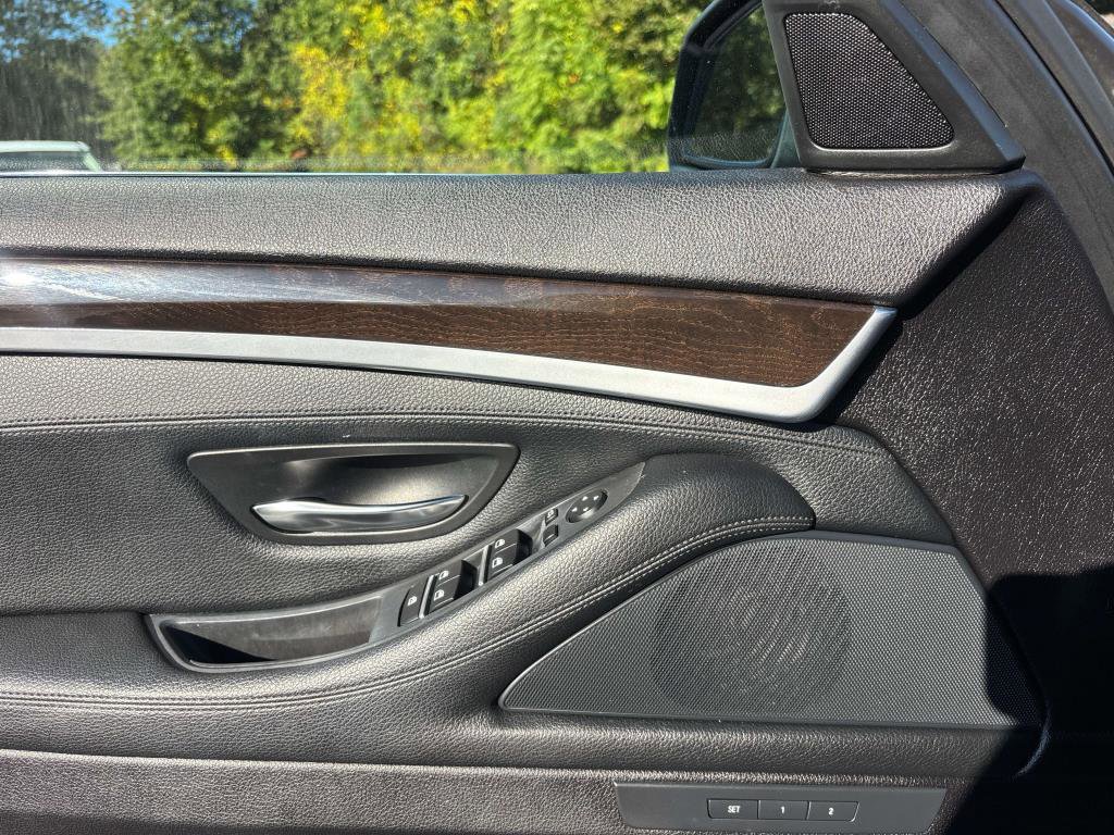 Used 2016 BMW 535i xDrive Sedan image 16