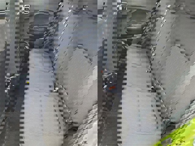 Used 2021 Hyundai Venue SE image 23