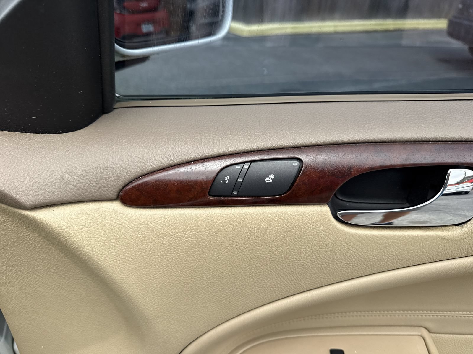 Used 2006 Buick Lucerne CXL w/ Luxury Package FWD image 26