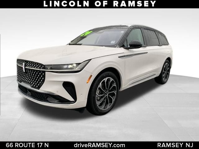 Used 2024 Lincoln Nautilus Reserve w/ Equipment Group 202A