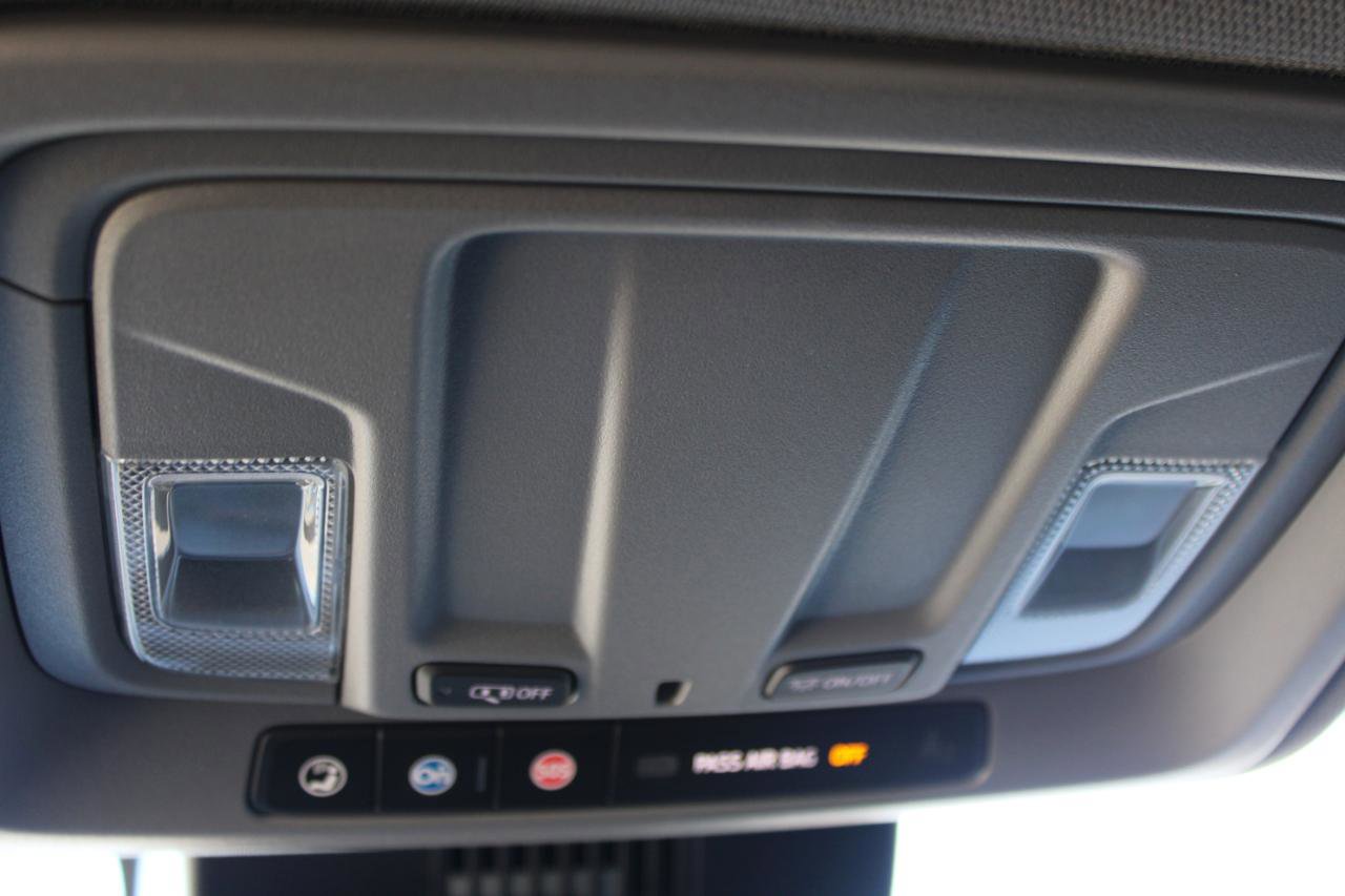 Used 2024 Chevrolet Silverado 1500 Custom image 37