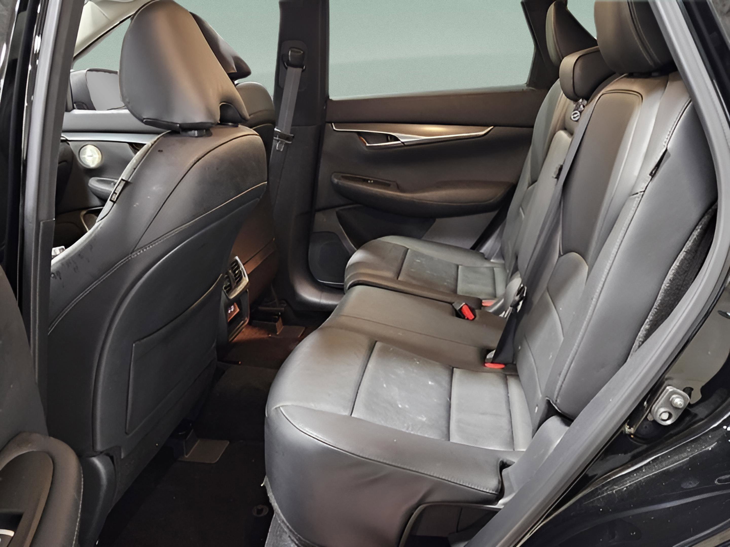 Certified 2025 INFINITI QX50 Luxe w/ Accent Package image 77