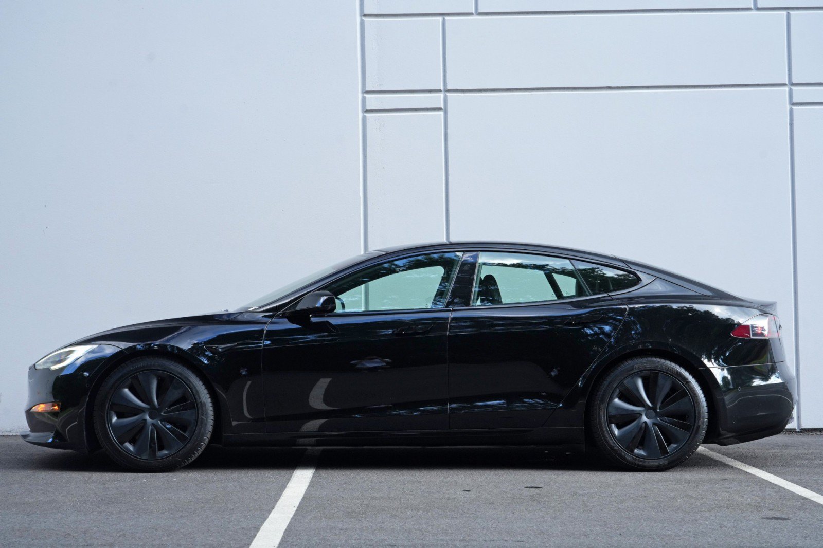 Used 2021 Tesla Model S Long Range AWD/4WD image 9