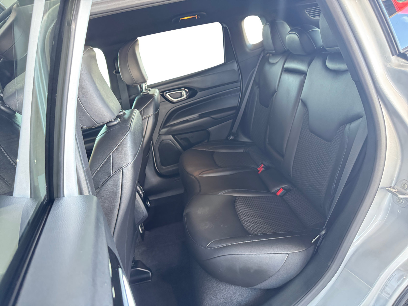 Certified 2026 Jeep Compass Latitude AWD/4WD image 23