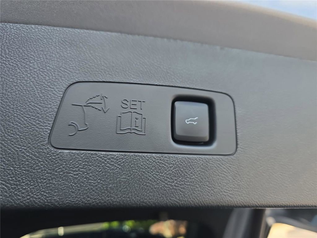 Certified 2022 Lincoln Corsair FWD image 26