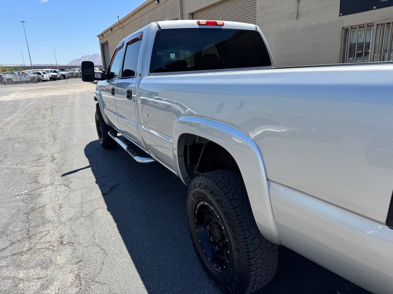 Used 2006 Chevrolet Silverado 3500 LT w/ Heavy-Duty Power Package AWD/4WD image 20