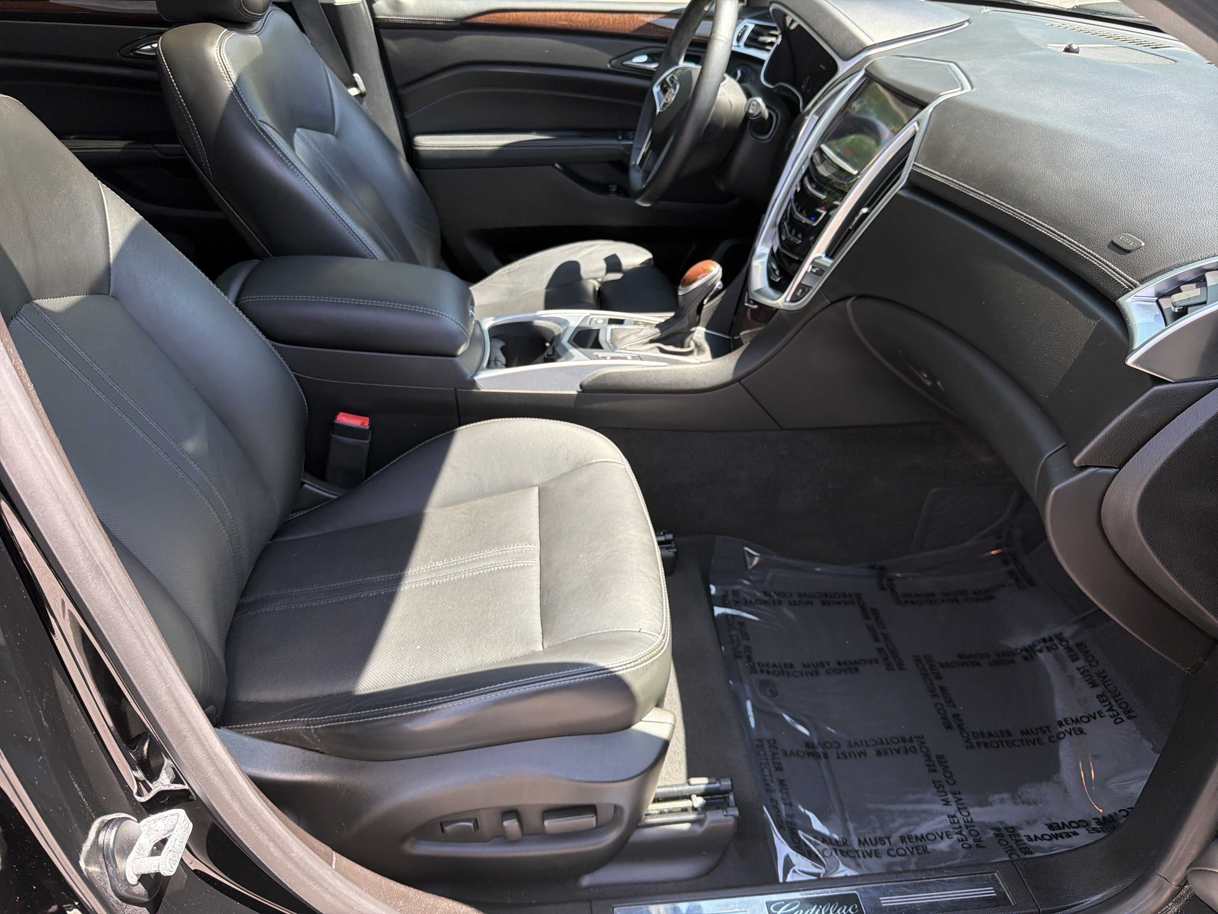 Used 2016 Cadillac SRX Luxury FWD image 14