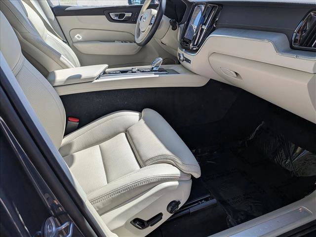 Used 2023 Volvo XC60 B6 Ultimate w/ Climate Package image 22