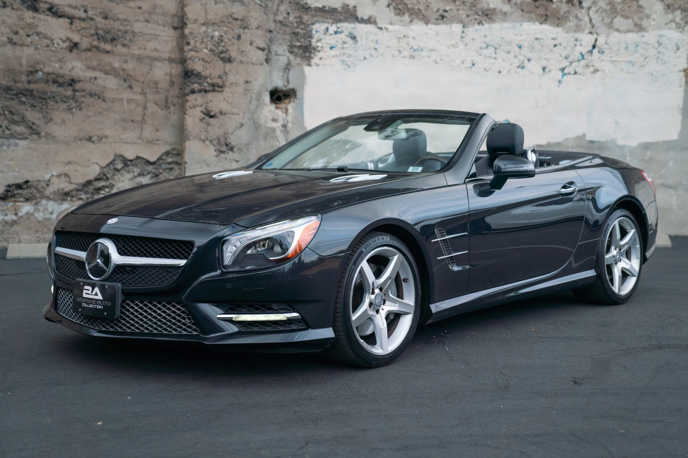 Used 2013 Mercedes-Benz SL 550 image 12