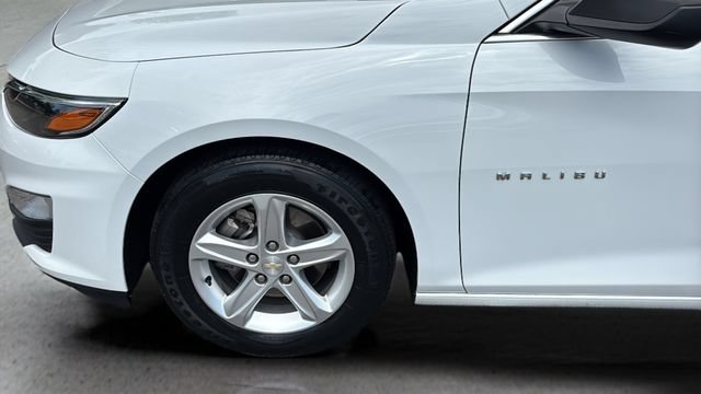 Used 2023 Chevrolet Malibu LS FWD image 33
