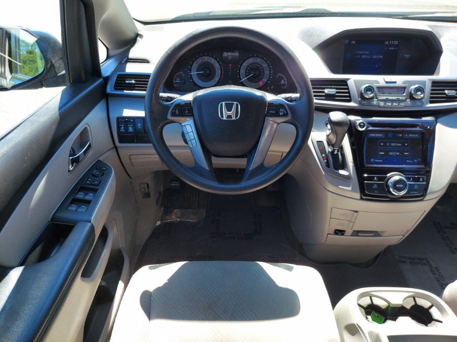 Used 2014 Honda Odyssey EX image 10