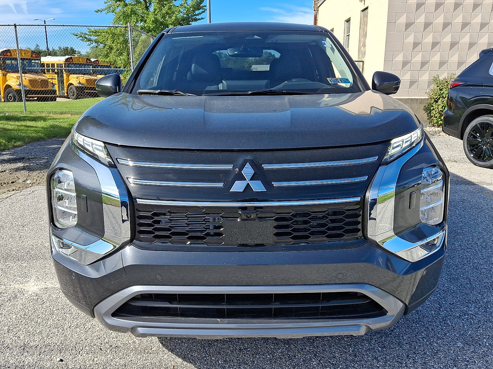 New 2026 Mitsubishi Outlander SE AWD/4WD image 3