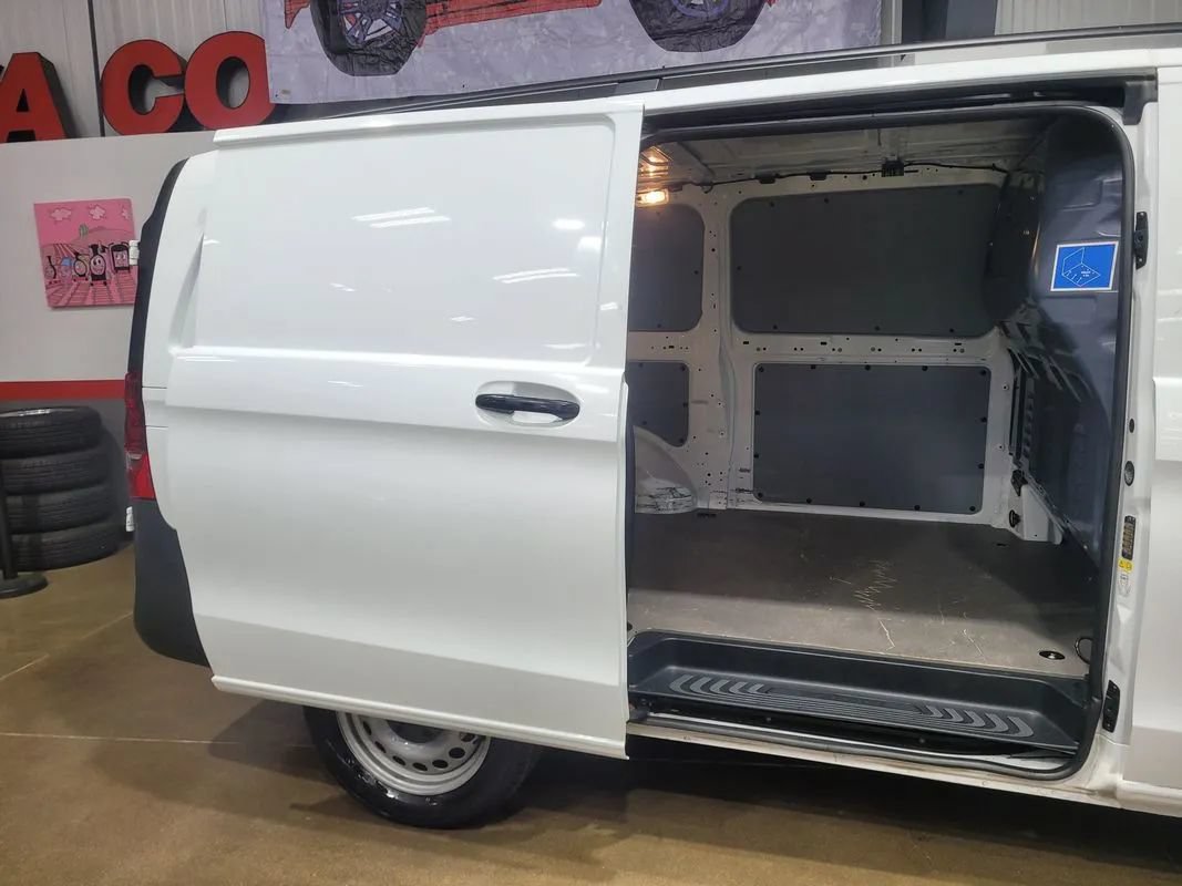 Used 2022 Mercedes-Benz Metris image 22
