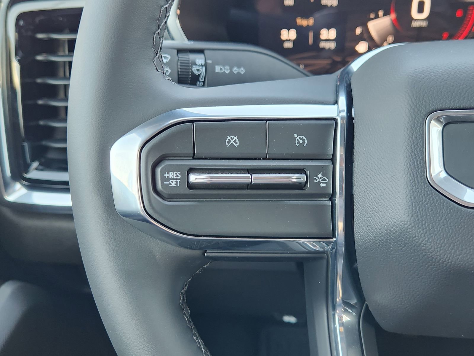 New 2026 GMC Canyon Elevation w/ Convenience Package image 32