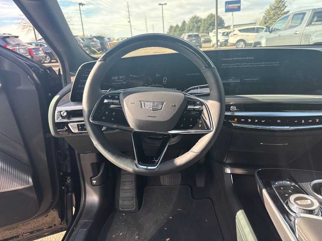 New 2025 Cadillac Lyriq Luxury image 13