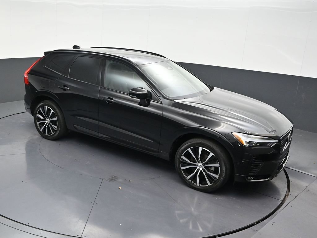 Used 2024 Volvo XC60 B5 Plus image 17