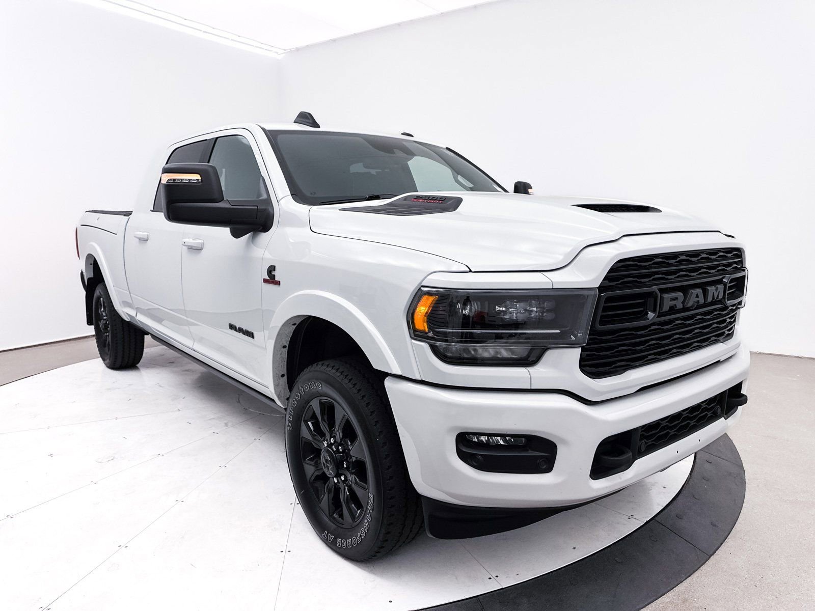 Used 2023 RAM 2500 Limited image 13