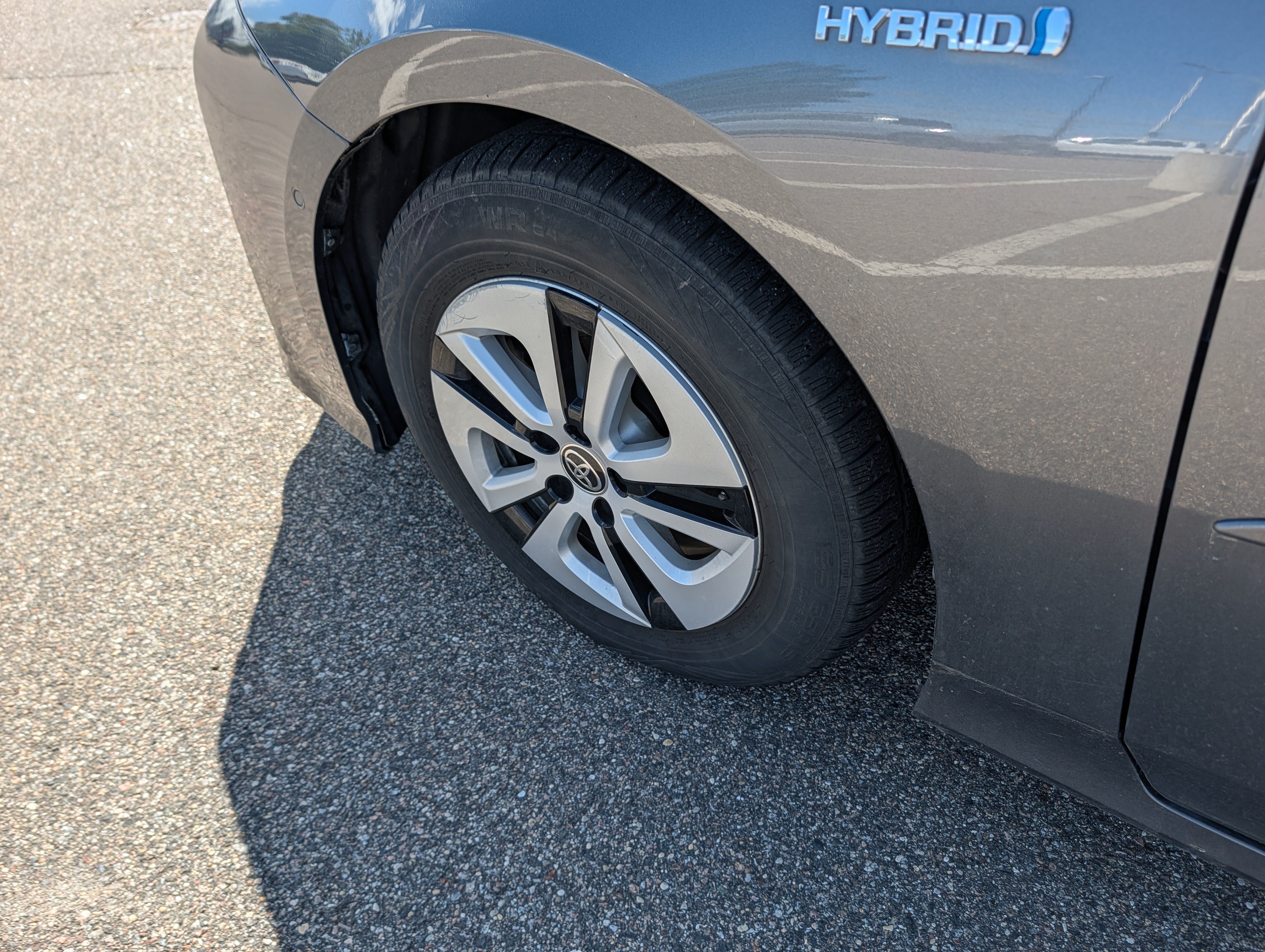Used 2016 Toyota Prius Four w/ Advanced Technology Package FWD image 6