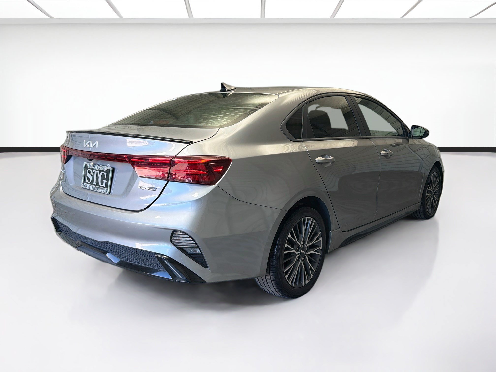 Used 2023 Kia Forte GT-Line FWD image 4