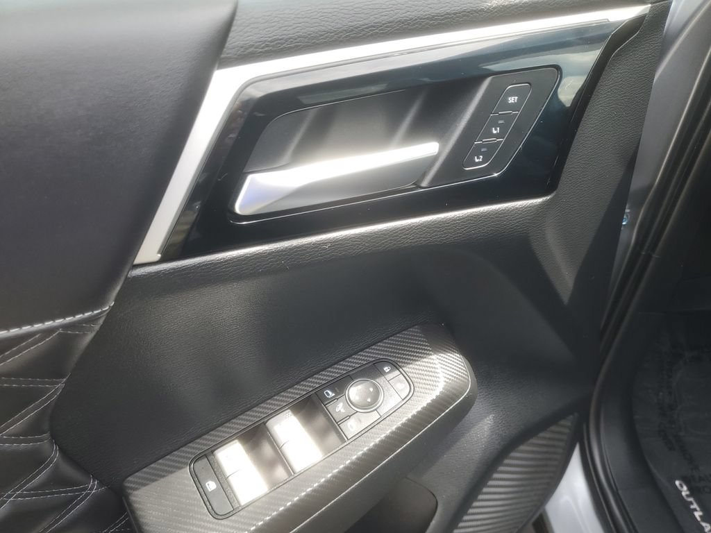 Used 2022 Mitsubishi Outlander SEL AWD/4WD image 12