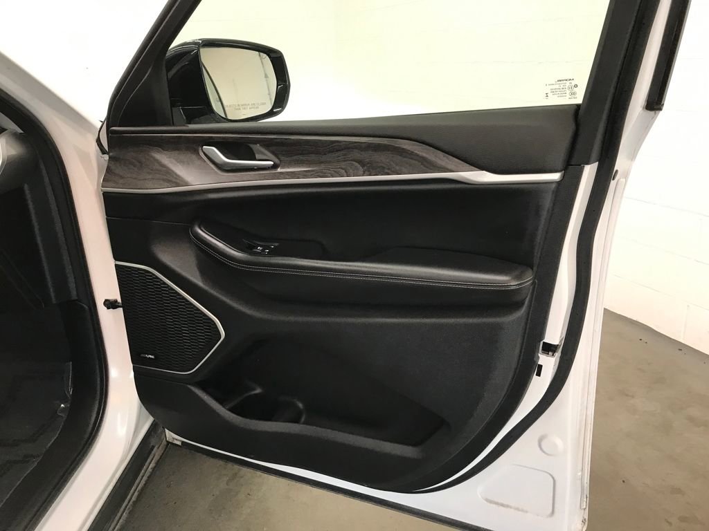 Used 2024 Jeep Grand Cherokee Limited 4xe image 45