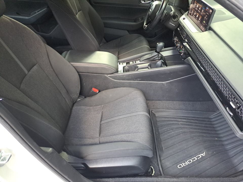 Used 2023 Honda Accord Sport image 18