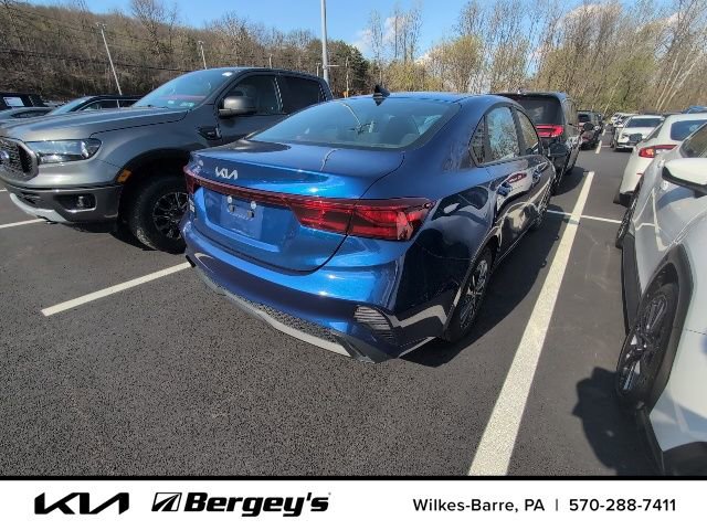 Certified 2024 Kia Forte LXS FWD image 6