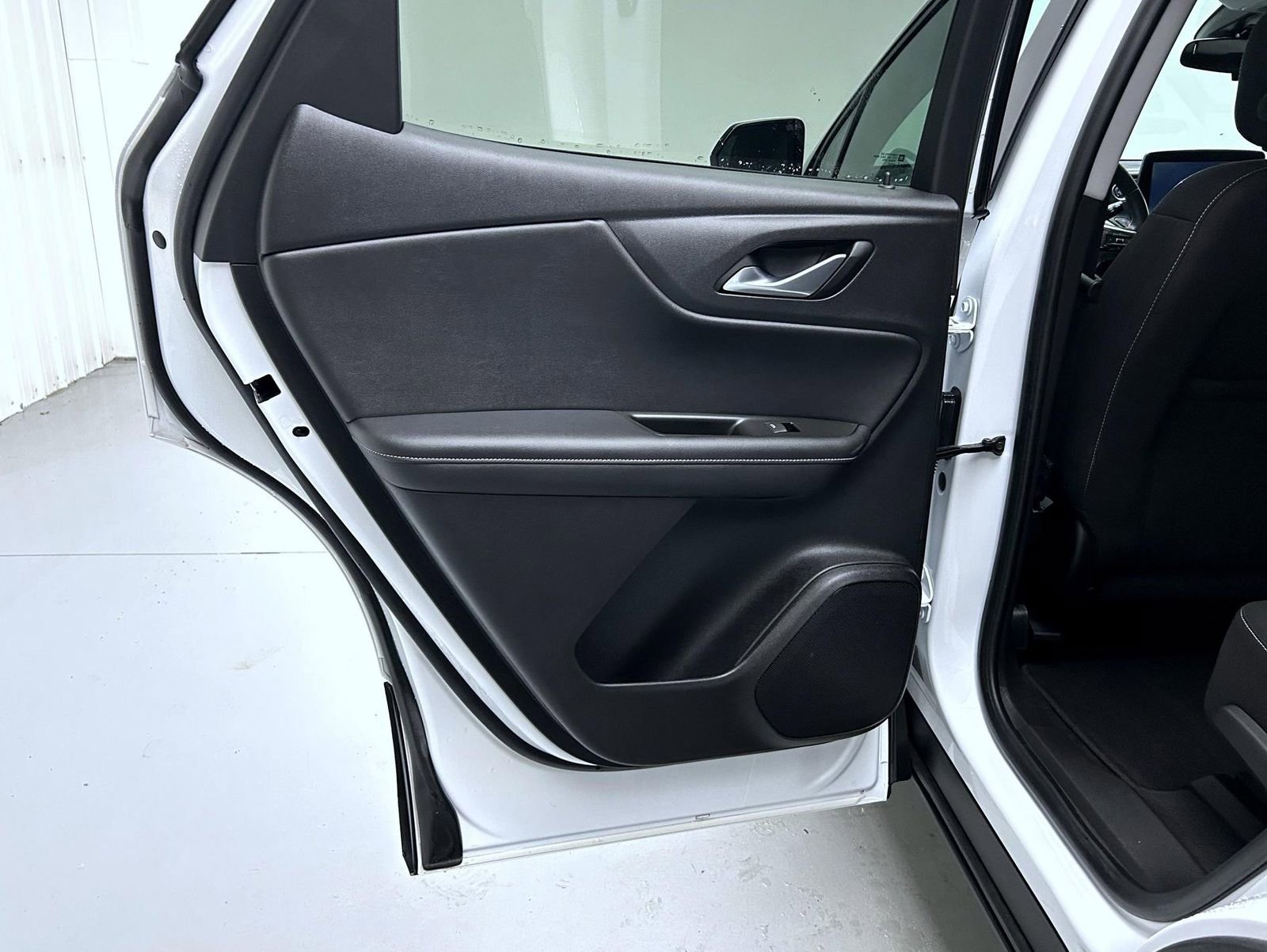 Used 2025 Chevrolet Blazer LT AWD/4WD image 20