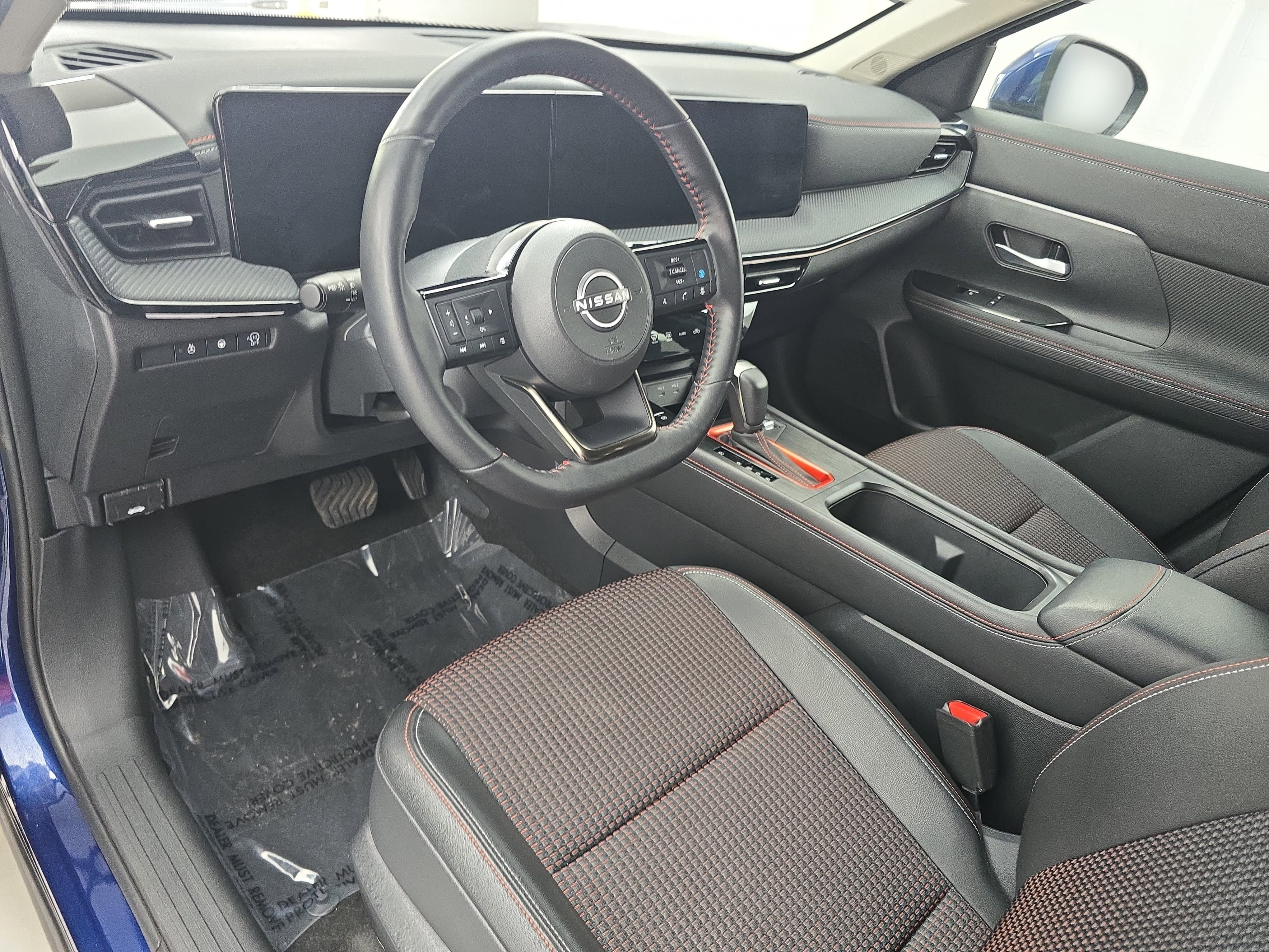 Certified 2025 Nissan Kicks SR w/ SR Premium Package FWD image 15