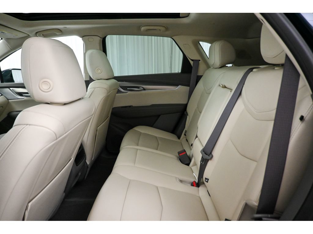 Certified 2025 Cadillac XT5 Premium Luxury AWD/4WD image 20