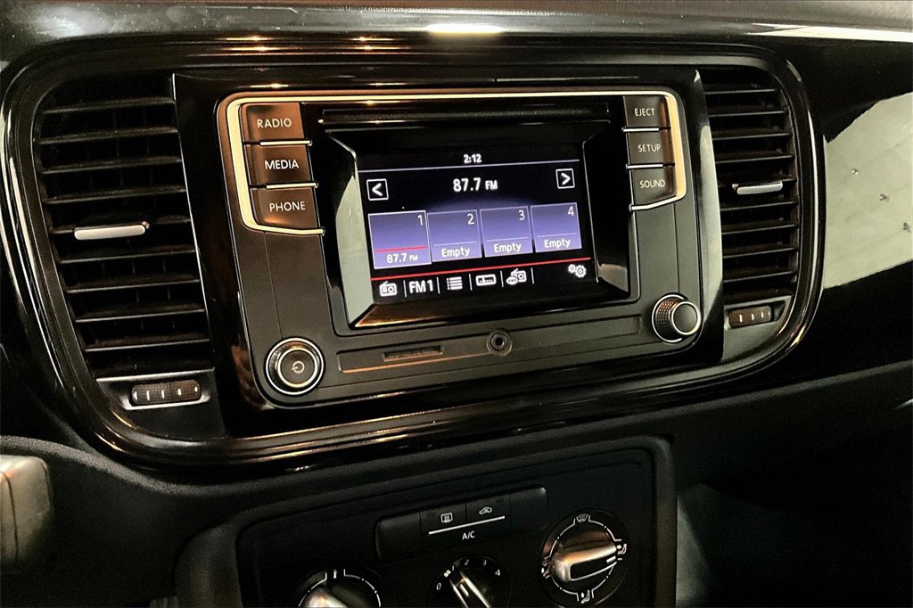 Used 2019 Volkswagen Beetle 2.0T S image 9