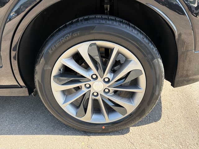 Used 2023 Buick Encore GX Select w/ Sport Touring Package FWD image 31