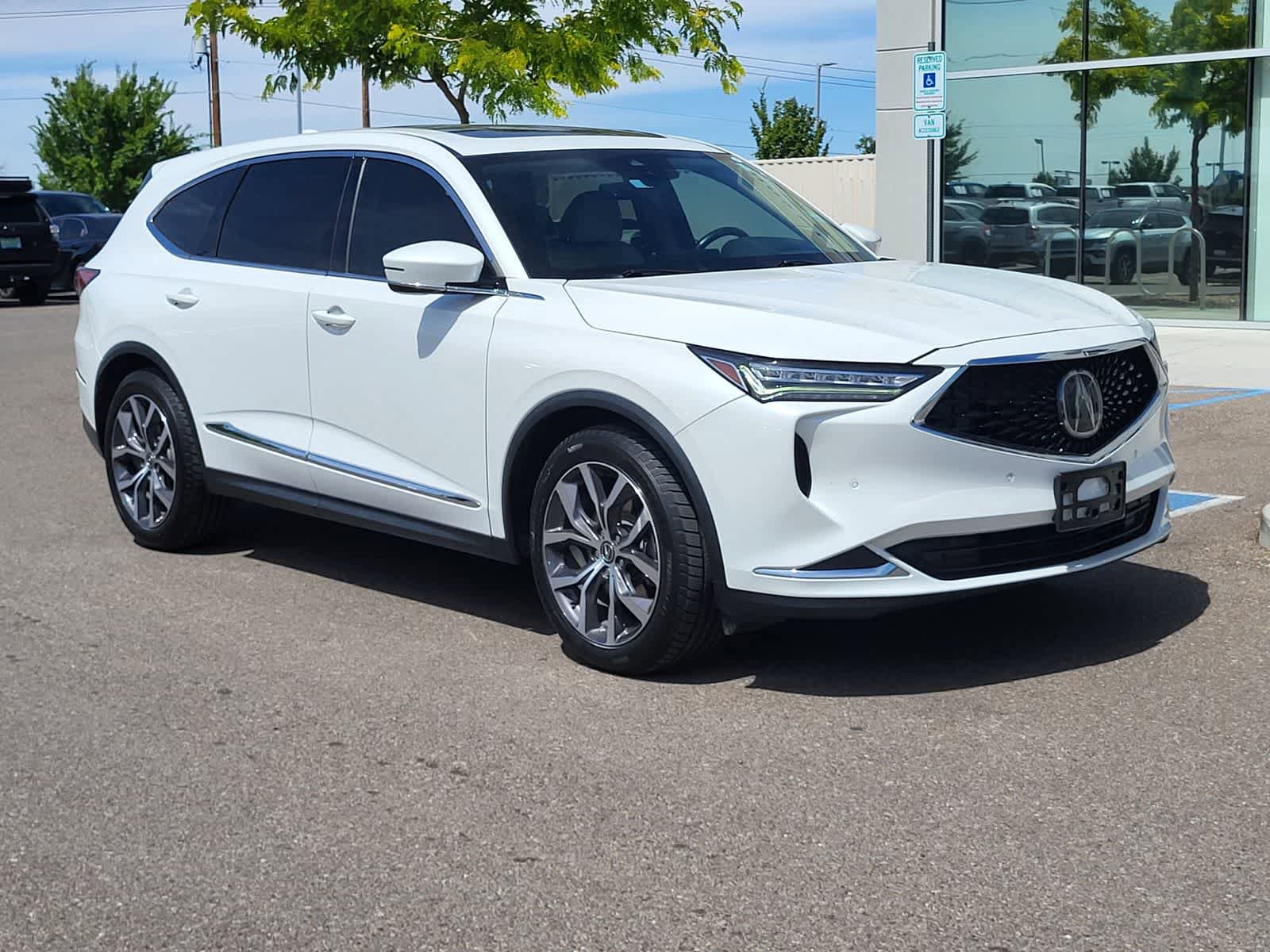 Used 2022 Acura MDX FWD w/ Technology Package video 3