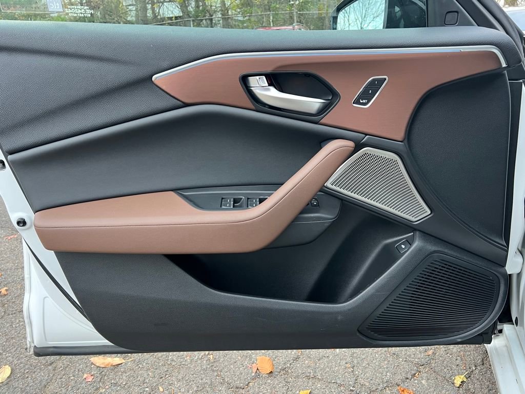 Used 2022 Acura TLX SH-AWD w/ Technology Package image 11