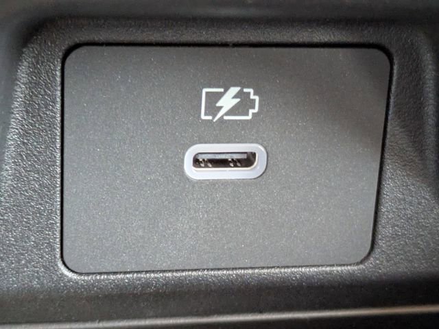 New 2025 Mitsubishi Outlander ES image 28