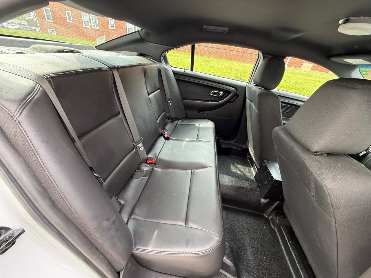 Used 2018 Ford Taurus Police Interceptor AWD image 19