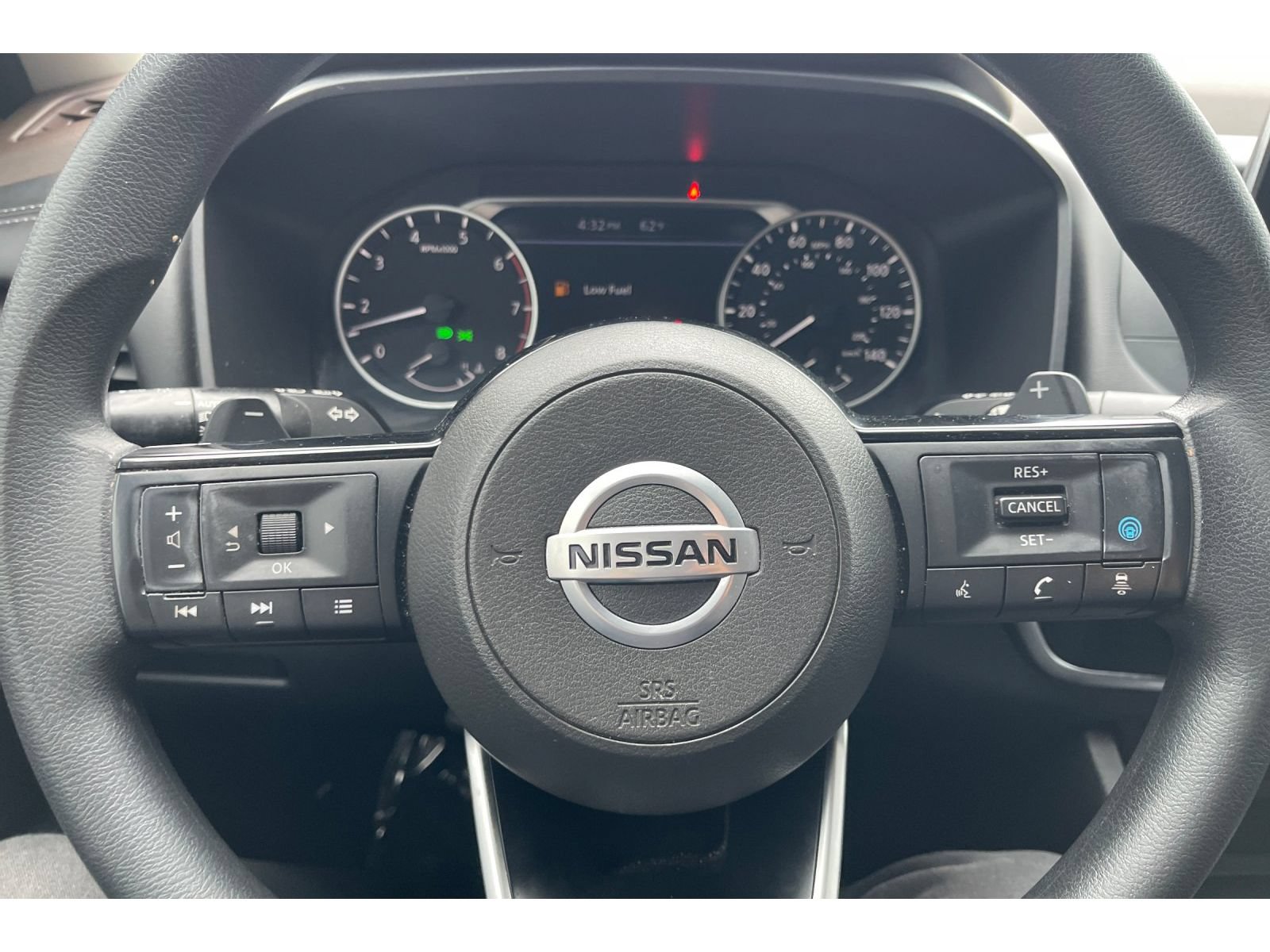 Used 2021 Nissan Rogue SV FWD image 32
