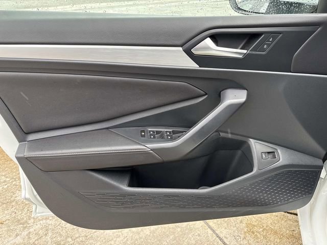 Certified 2025 Volkswagen Jetta S image 14