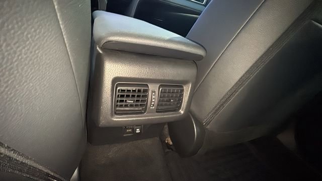 Used 2025 Toyota Camry SE image 24